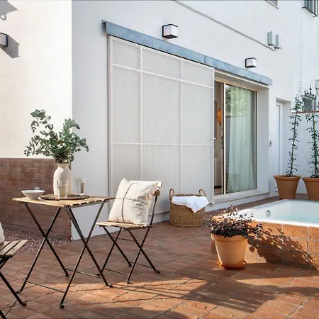 Apartment Magno Robles With Jacuzzi And Private Parking Seville