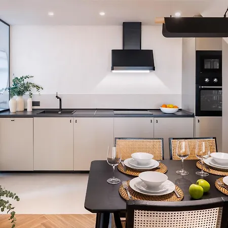Magno Robles With Jacuzzi And Private Parking * Seville