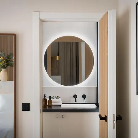 Robles With Jacuzzi And Private Parking Seville